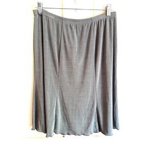 Briggs New York Women’s Lgt. Gray W/Sheen & Elastic Top Skirt/Nylon/Spandex-Med.